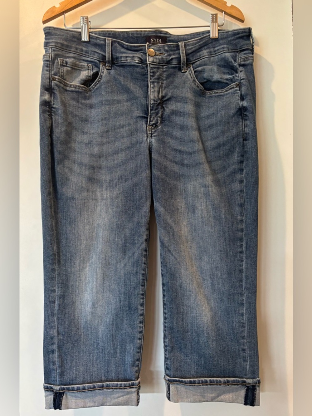 NYDJ Marilyn Straight Cropped denim size 14 as new condition! Very soft!